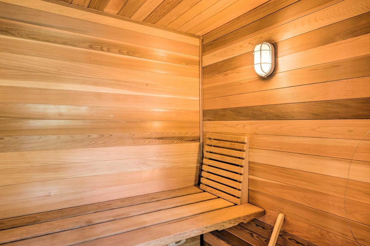 Rustic Cabin Retreat On Rangeley Lake! Luaran gambar