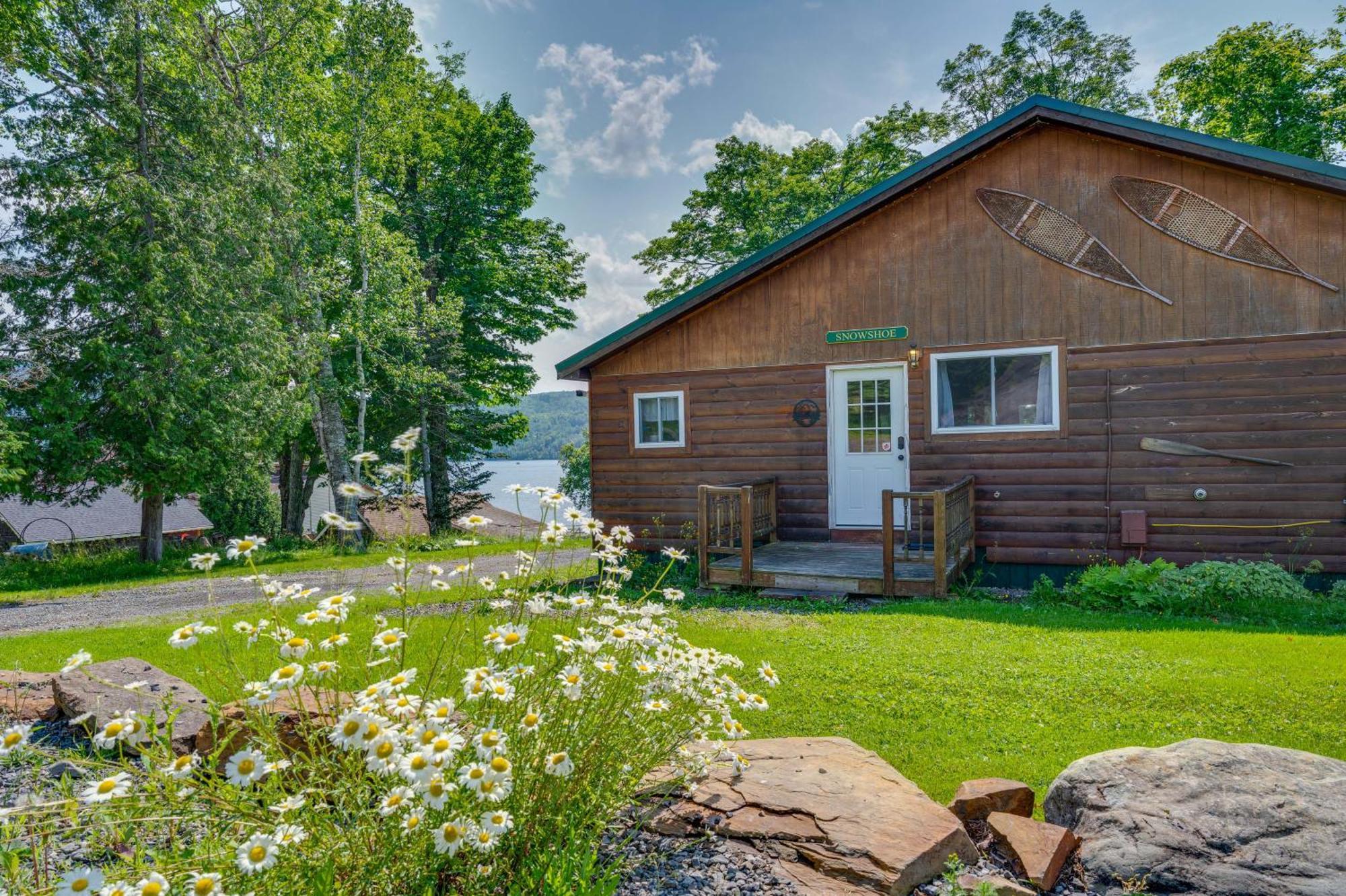 Rustic Cabin Retreat On Rangeley Lake! Luaran gambar